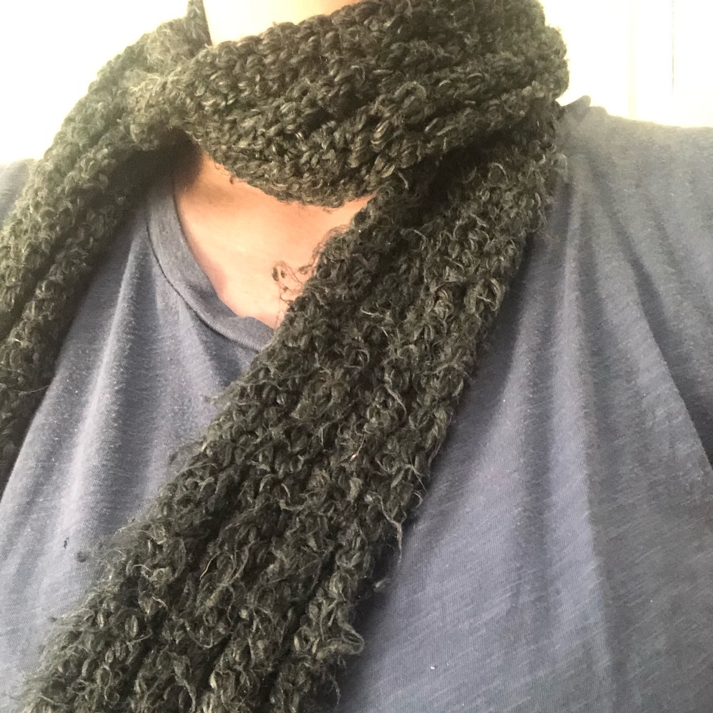 Extra long (10 feet!) grey knit scarf
